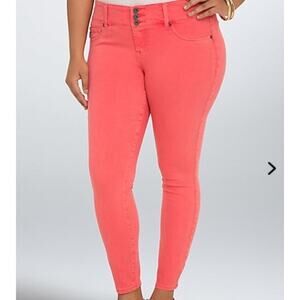 NWT Torrid Skinny Super High-Rise Jean 3-Button Jegging Denim Plus Size: 20R